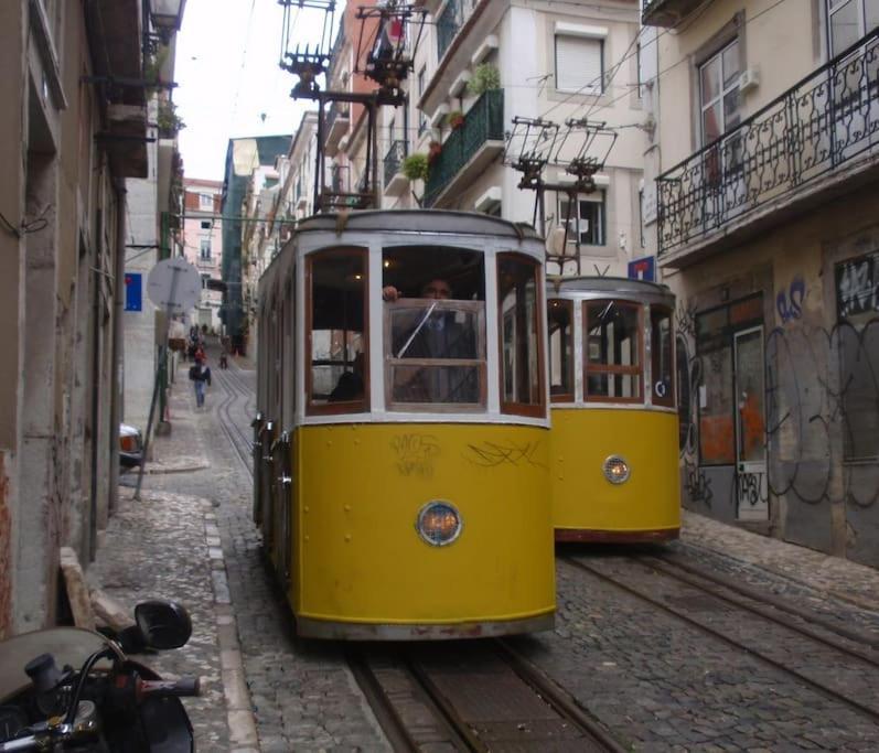 C3 Bairro Alto Cozy Romantic Loft In 18Th Century Building Lisbon Exterior photo